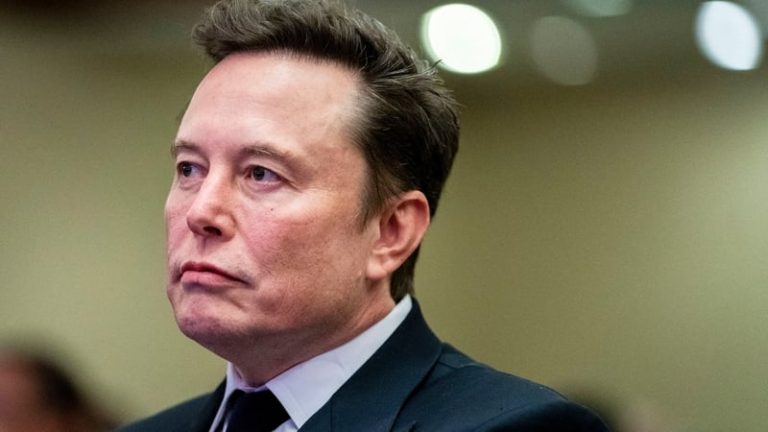 Read more about the article Tesla shareholders approve $1tn pay package for Elon Musk