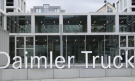 Daimler Truck posts 40% drop in quarterly profit