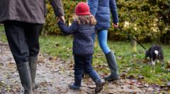 child-benefit:-hmrc-to-review-thousands-of-suspended-payments