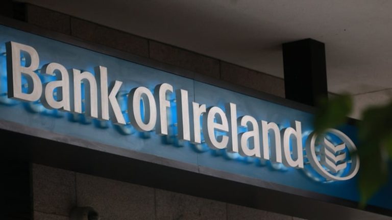 Read more about the article Donohoe ‘disappointed’ at Bank of Ireland staff comments