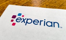 Experian eyes annual revenue growth at top end of range
