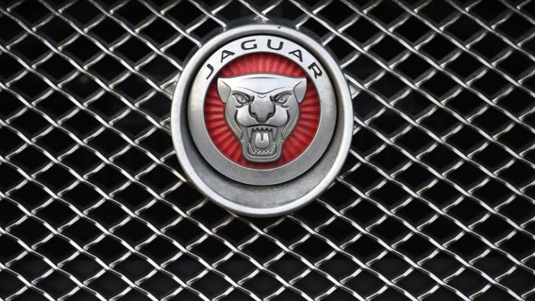Read more about the article Jaguar sinks to loss after heavy cyber attack costs