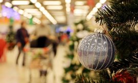 KPMG: Consumers plan to spend less on Christmas shopping