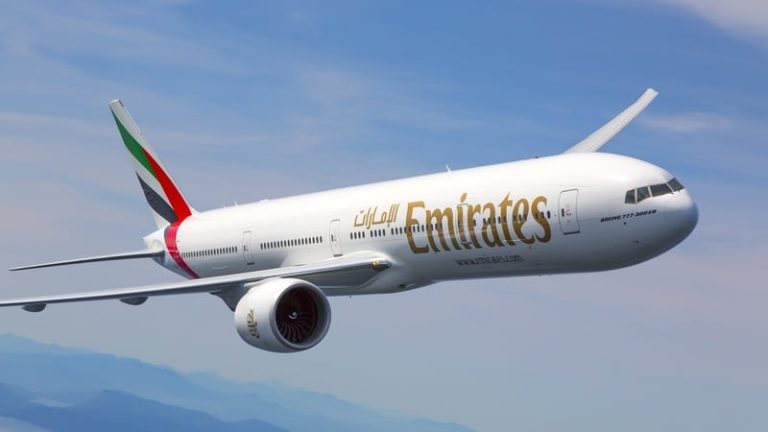 Read more about the article Emirates orders 65 Boeing 777X planes in $38 billion deal