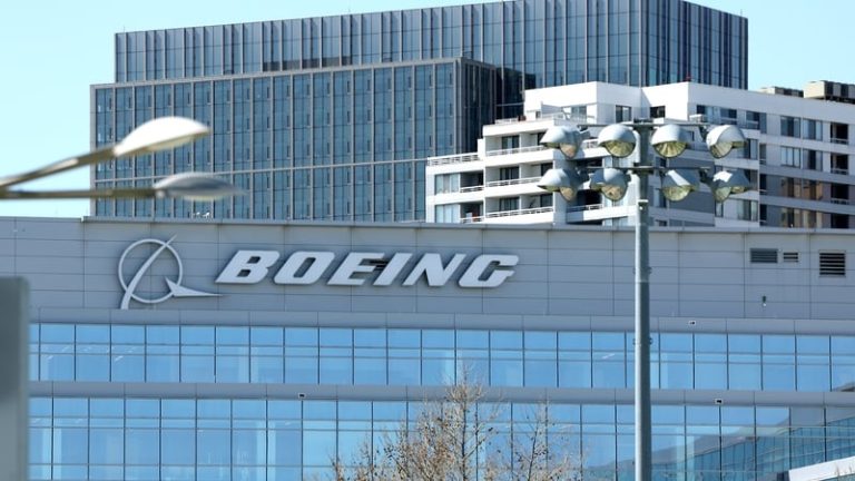 Read more about the article Boeing stages partial comeback with flydubai jet order