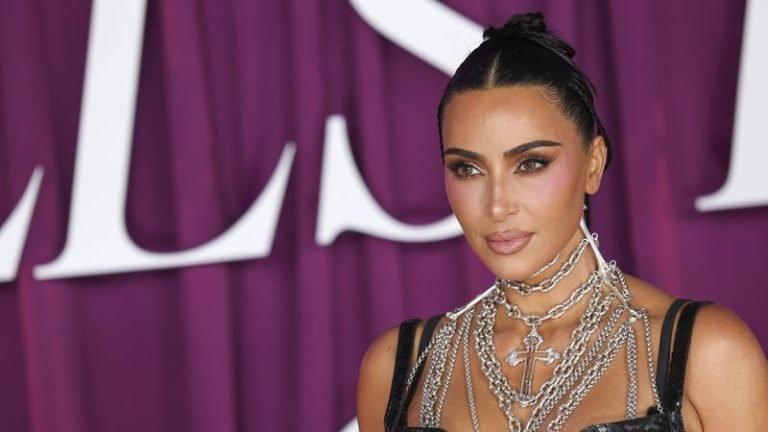Read more about the article Girlbossing it: Kim Kardashian’s billion dollar empire