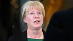 no-changes-to-scottish-income-tax-plan,-shona-robison-says