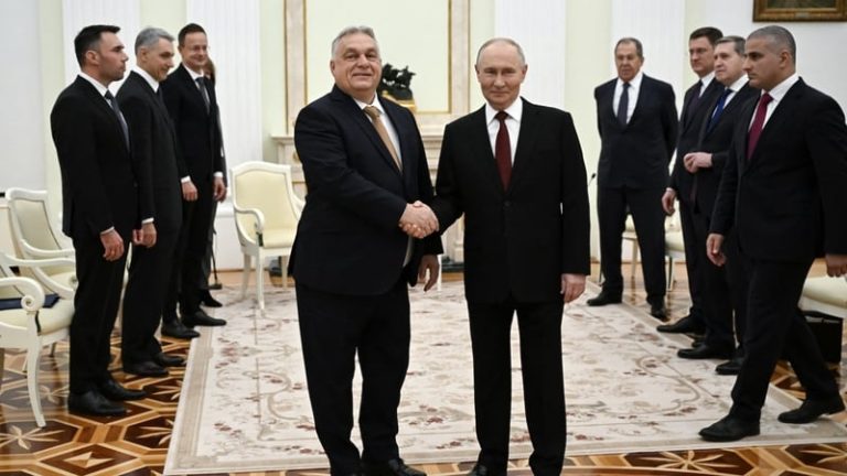 Read more about the article Orban defies EU by promising to keep buying Russian oil