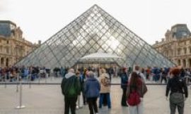 Louvre to hike ticket prices for most non-EU tourists by 45%