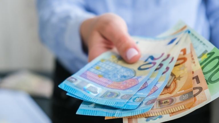 Read more about the article Irish household wealth doubled over last decade – report