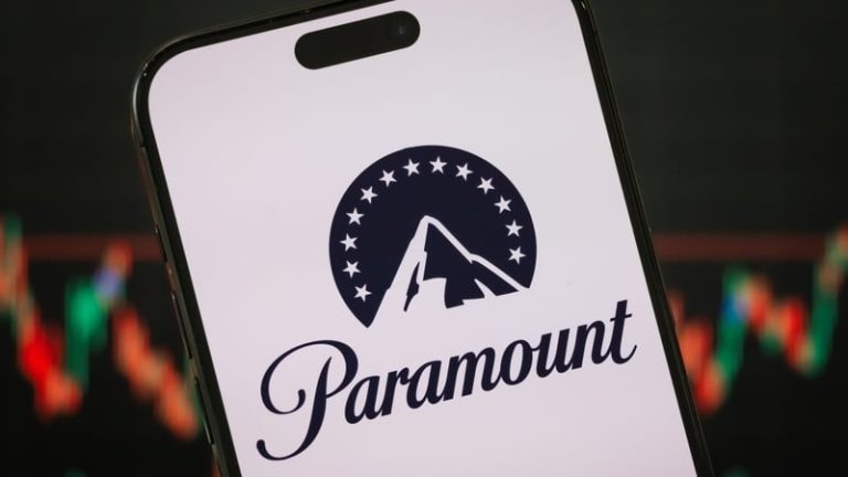 Read more about the article Paramount rivals Netflix with $108.4bn Warner Bros bid