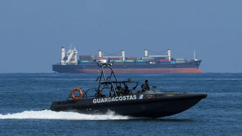 oil-steady-as-venezuela-disruptions-offset-surplus-worry