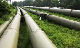 Crude Prices Plunge on Demand Concerns Amid Mounting Oil Supplies