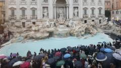 rome:-tourists-to-face-e2-fee-to-get-near-trevi-fountain