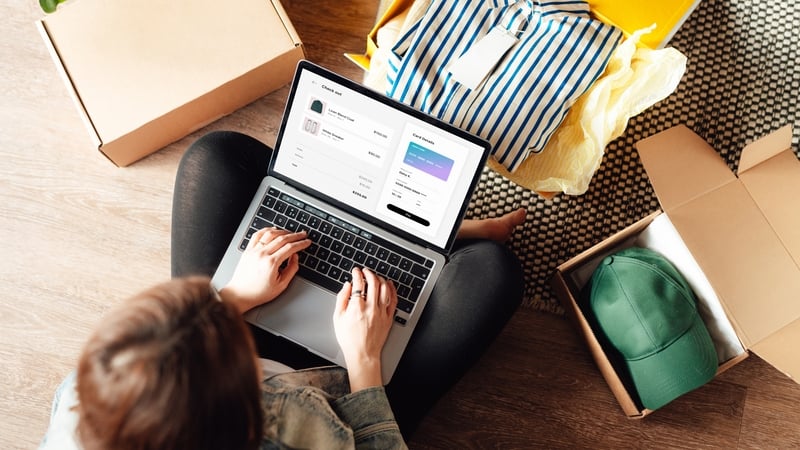 56%-of-online-shoppers-influenced-to-buy-by-online-ads