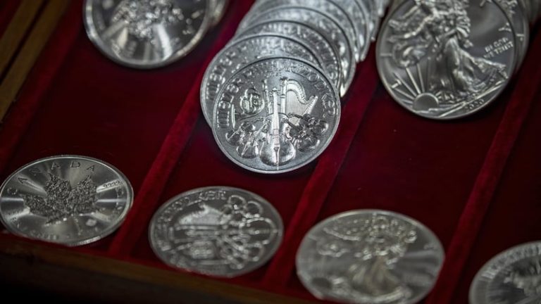 Read more about the article Silver crosses $70 milestone, gold extends record run