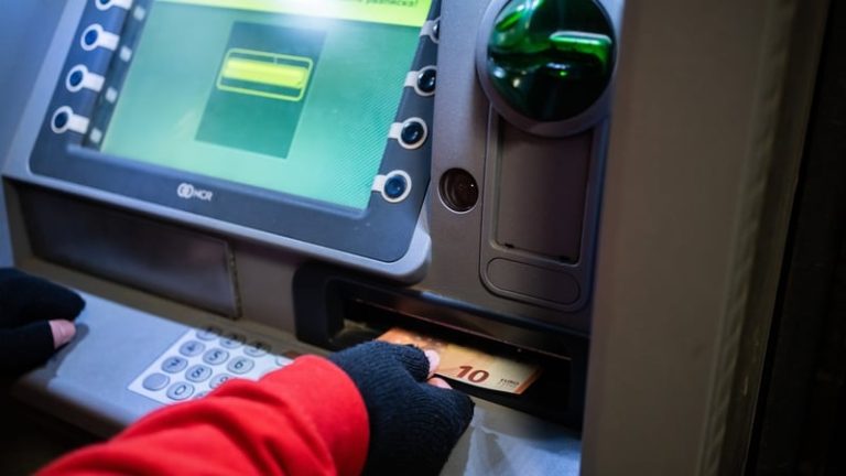 Read more about the article Bulgaria adopts euro, nearly 20 years after joining EU