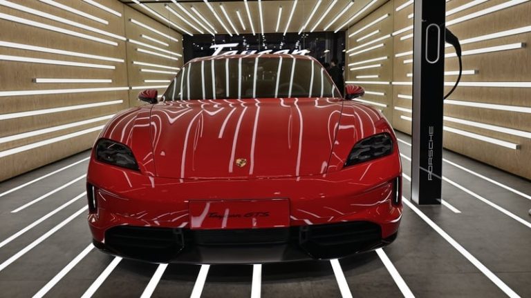 Read more about the article Porsche sales slide on weak China demand