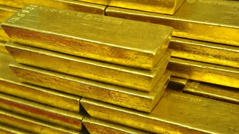 safe‑haven-buying-sends-gold,-silver-to-record-highs