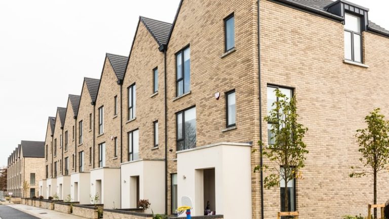 Read more about the article Annual house price growth eases to 6.6% in November – CSO