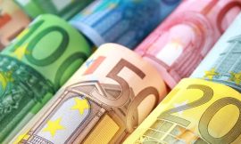 IT, finance workers had highest median salaries last year