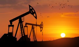 Crude Prices Sink as Geopolitical Risks Ease and US Supplies Increase