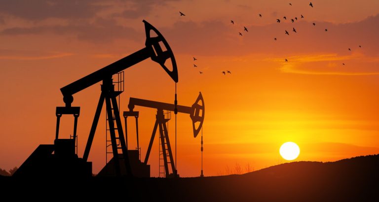 Read more about the article Crude Prices Sink as Geopolitical Risks Ease and US Supplies Increase