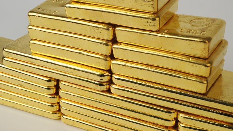 gold-nears-$5,600-on-safe-haven-rush,-silver-also-soars