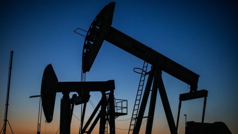 Read more about the article Brent crude tops $70 per barrel on Iran attack concerns