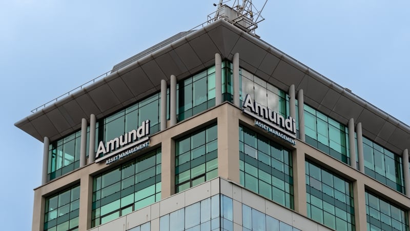 amundi-beats-forecasts-as-clients-want-safety-from-dollar