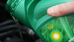 Read more about the article BP steps up cost cutting as profits slide
