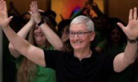 Apple warned by FTC over alleged lack of conservative news