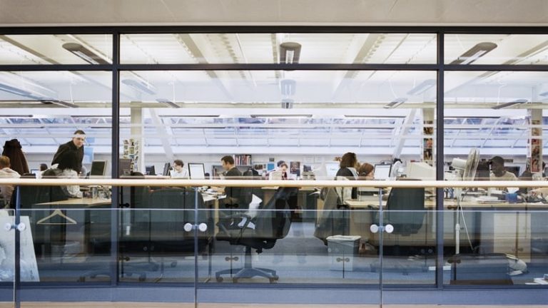 Read more about the article Employees working in office at highest level since Covid