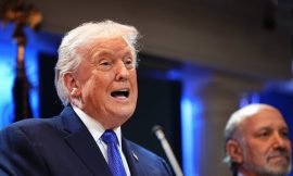 Trump orders temporary 10% global tariff after ruling