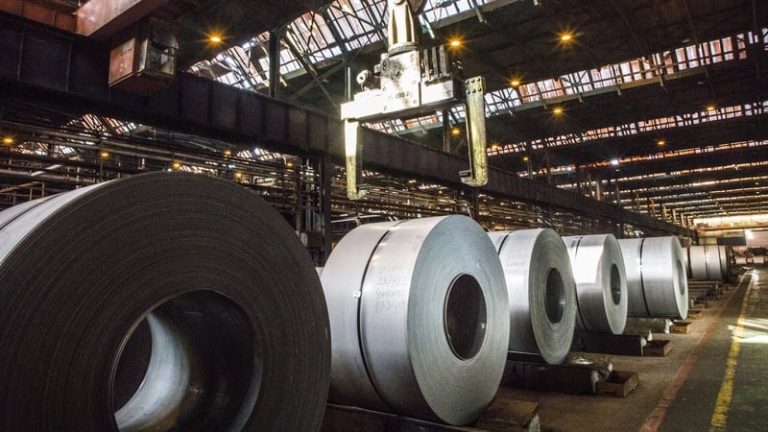 Read more about the article EU steel exports to US plummet 30% after Trump tariffs