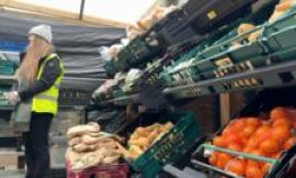 Closing Banbury JDE factory workers paid to help at food bank