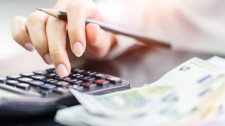 Read more about the article Over half of workers feel they are not paid fairly – ICTU