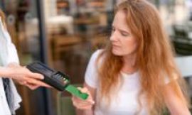 One in 7 shops in UK has turned cashless in the past year, survey finds