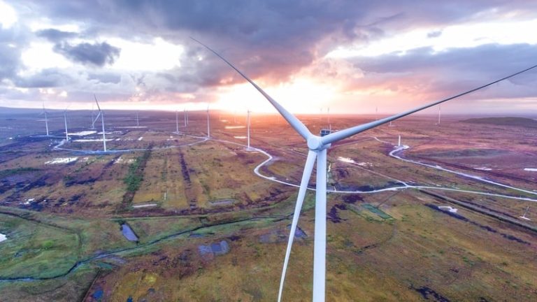 Read more about the article Rise in wind, solar capacity connected to national grid