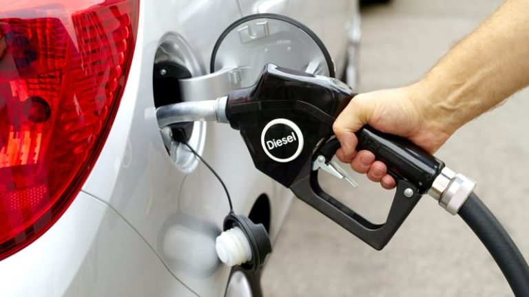 Read more about the article Fuel prices see sharp rise in March – AA Ireland