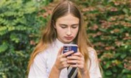 UK teenagers to trial social media bans and digital curfews
