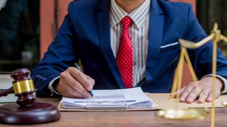 Read more about the article Solicitor alleges “sham” redundancy