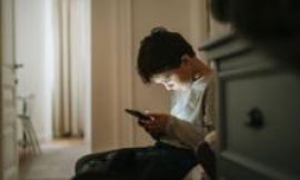 Don’t panic – five ways to stop your kids’ endless scrolling