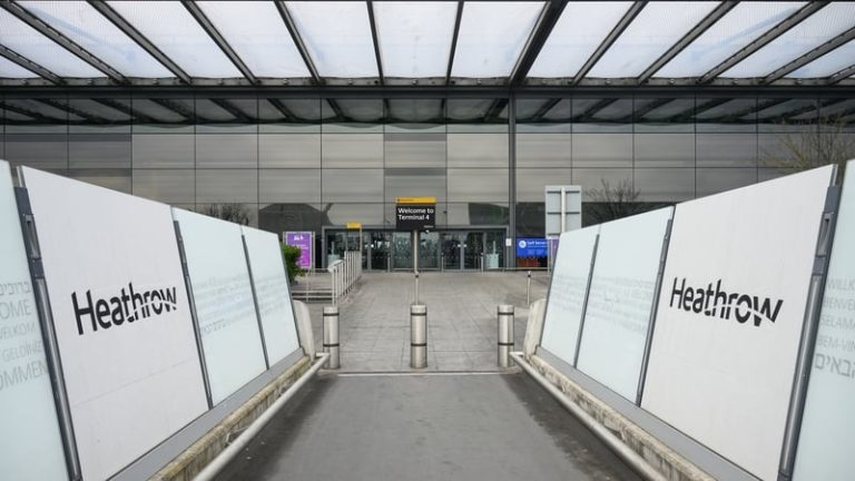 Read more about the article Heathrow Airport’s fees set to rise by 1%