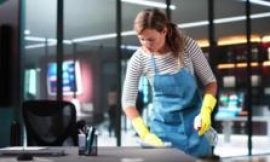 Minimum wage rises to £12.71 an hour