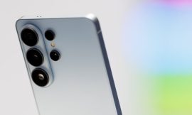 50% admit to looking at a stranger’s phone in public