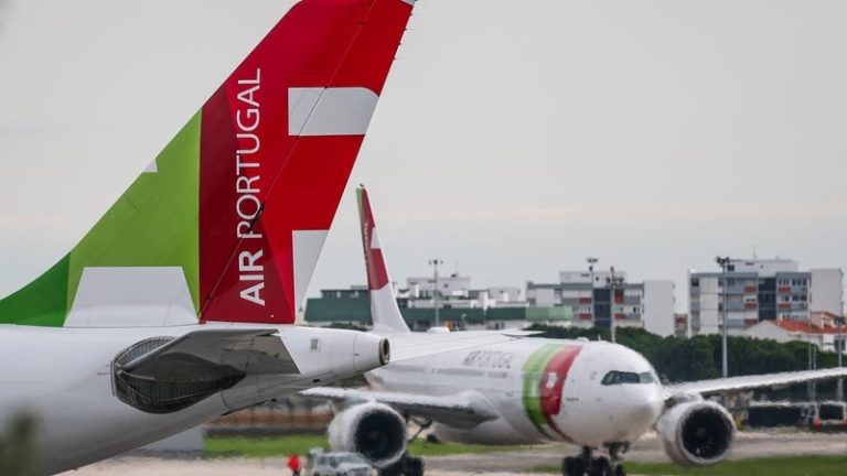 Read more about the article Portugal’s TAP profit slumps 92% on one‑off charge