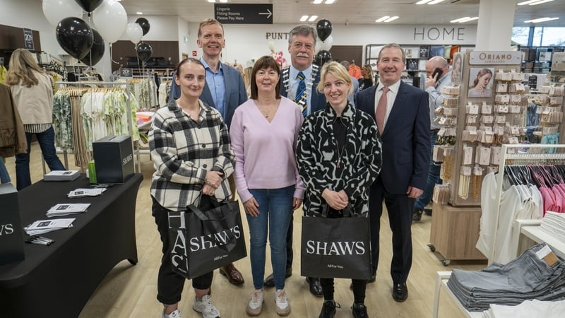 shaws-opens-in-clonmel-–-its-17th-store-nationwide