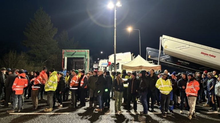 Read more about the article Gardaí declare ‘exceptional event’ over fuel protests