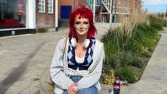 grimsby-shoppers-on-high-street-decline-ahead-of-elections
